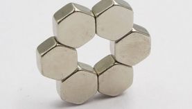 哪里有廠家直銷釹鐵硼？聚盛磁鐵廠專注磁鐵10年！