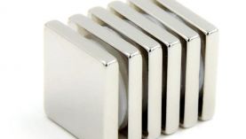 使用方塊強力磁鐵時的注意事項「聚盛磁鐵」