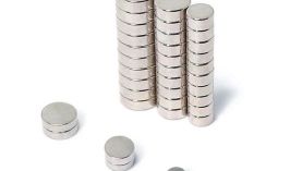 定制百色強(qiáng)力磁鐵價(jià)格怎么樣？「聚盛磁鐵」